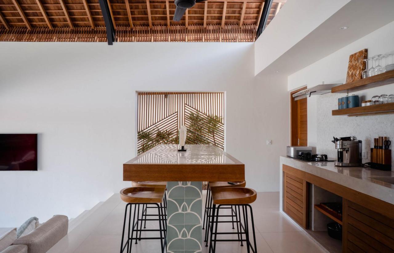 Luxury Ocean View With Private Cook And Free Gym Membership Villa *
